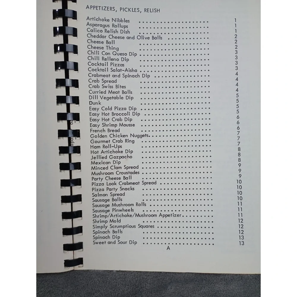 Wiesbaden AFB Air Force Base Cookbook Wiesbaden, Germany‎ 1981 Wives Club